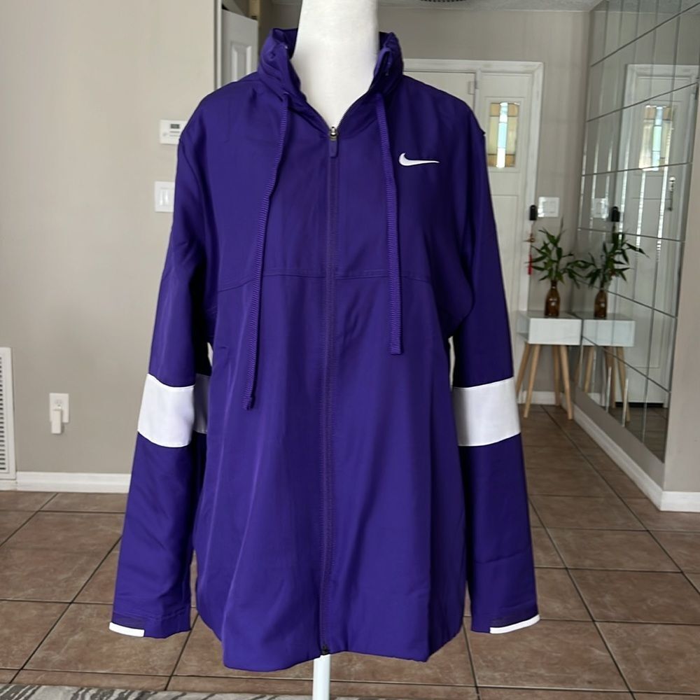 Nike Dry Women’s Purple Full Zip Jacket - Picture 2 of 14